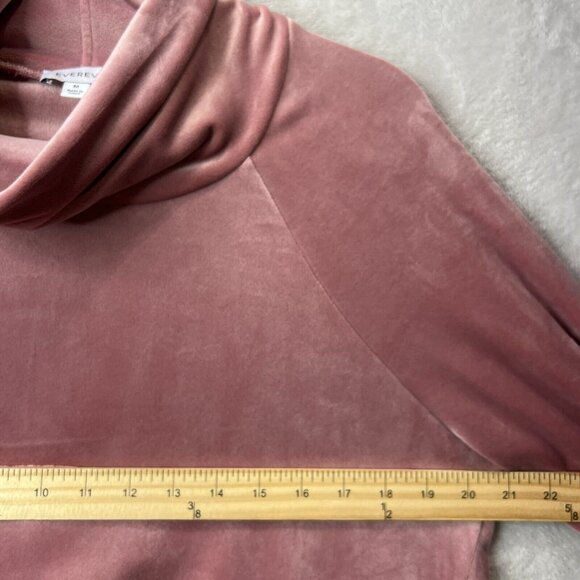 Evereve Velvet Top Womens Medium Milo Cozy Funnel Pullover in Dusty Pink - Picture 9 of 11